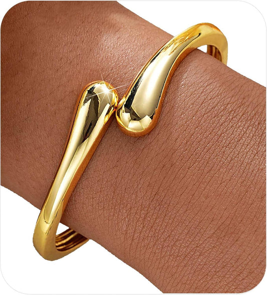 Brazalete Dorado para Mujer y Adolescentes – Pulsera Cuff Ajustable Chunky, Baño de Oro 14K, Diseño Moderno y Elegante, Regalo de Joyería