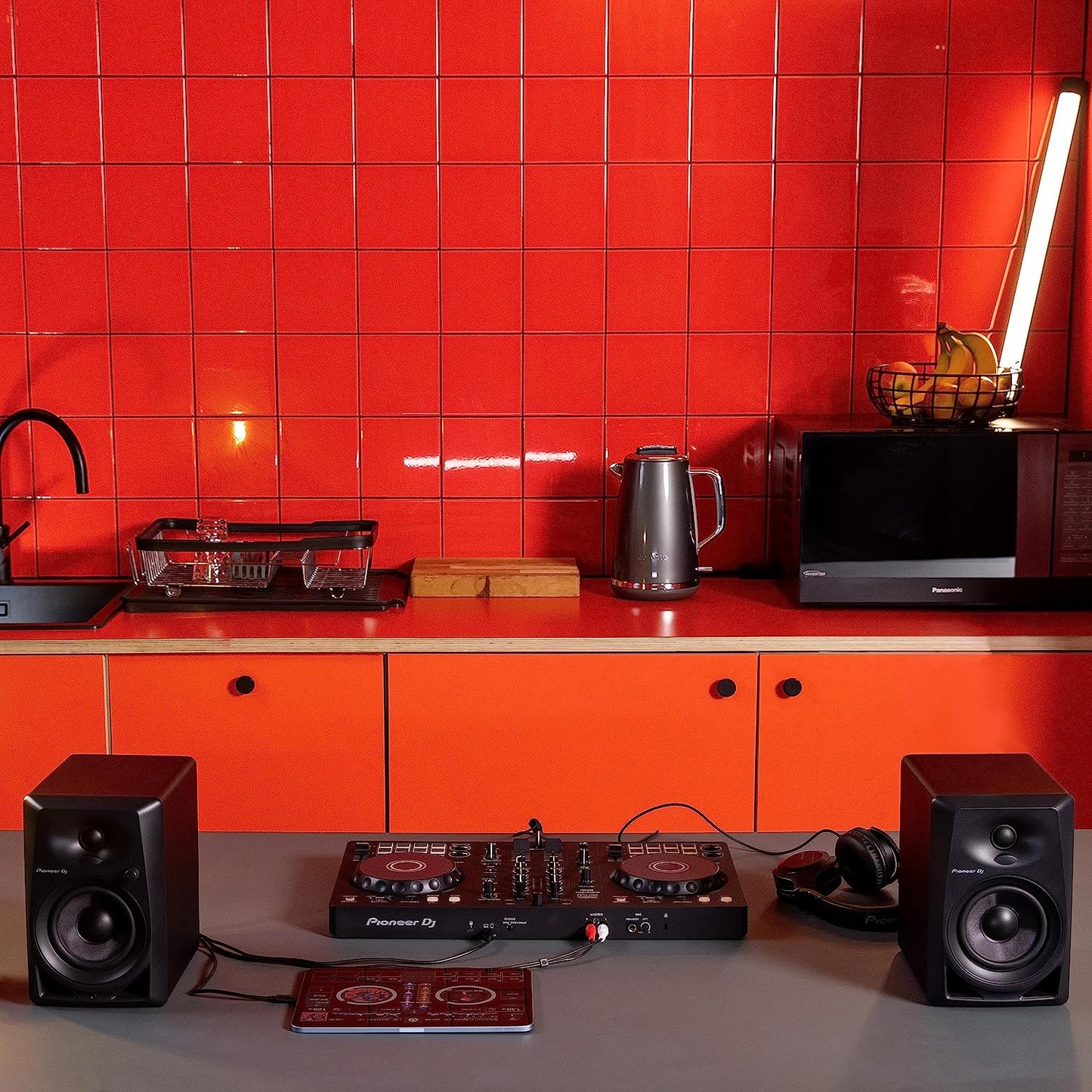 DDJ-FLX4 2-Deck Rekordbox and Serato DJ Controller - Graphite