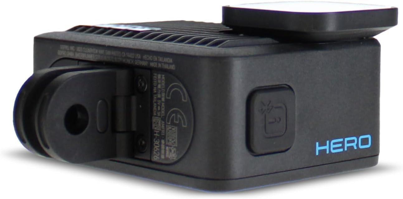 GoPro Hero Compact Waterproof Action Camera con 4K, fotos 12MP, estabilización + tarjeta 128GB, lector de tarjetas y kit de 50 accesorios – Bundle completo