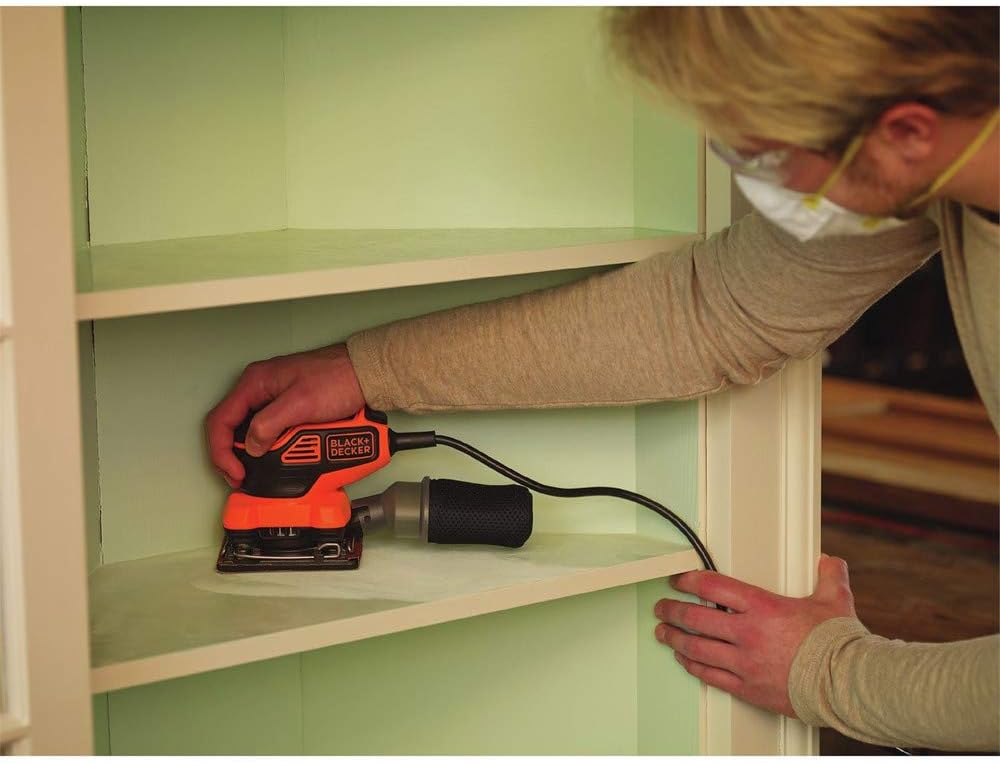 BLACK+DECKER Lijadora Orbital 1/4 Hoja, 2.0 Amperios, 16,000 OPM, Interruptor Paddle, Bolsa de Polvo de Alto Rendimiento (BDEQS300)