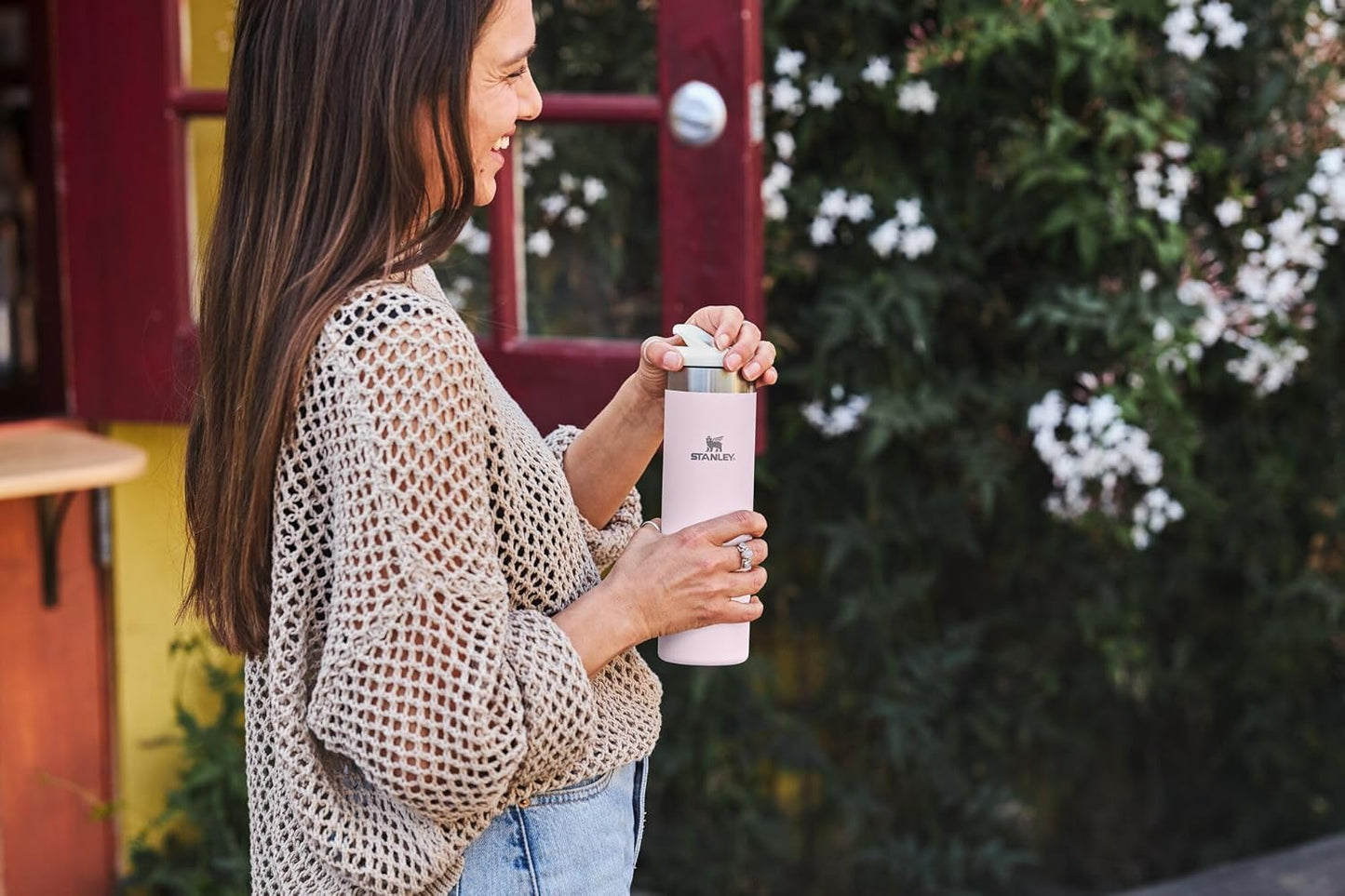 Aerolight Transit Bottle 20 Oz | Locking Drink through Lid | Leak Resistant Water Bottle or Coffee Travel Mug | Lightweight Insulated Stainless Steel | Bpa-Free | Navy