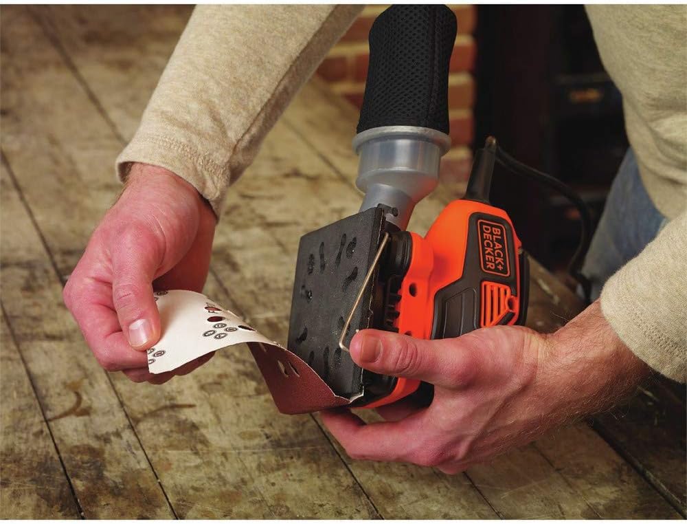 BLACK+DECKER Lijadora Orbital 1/4 Hoja, 2.0 Amperios, 16,000 OPM, Interruptor Paddle, Bolsa de Polvo de Alto Rendimiento (BDEQS300)