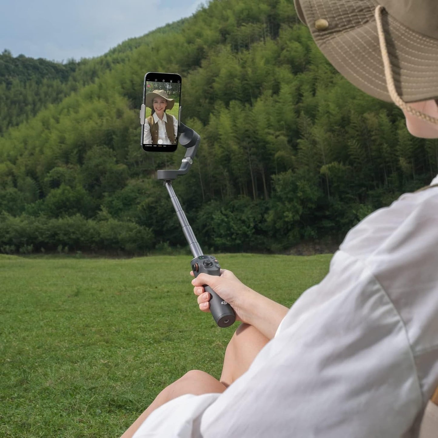 DJI Osmo Mobile 6 Estabilizador Gimbal para Smartphone – 3 Ejes, Seguimiento Inteligente, Palo Extensible Integrado, Control desde Smartwatch, Portátil y Plegable – Slate Gray