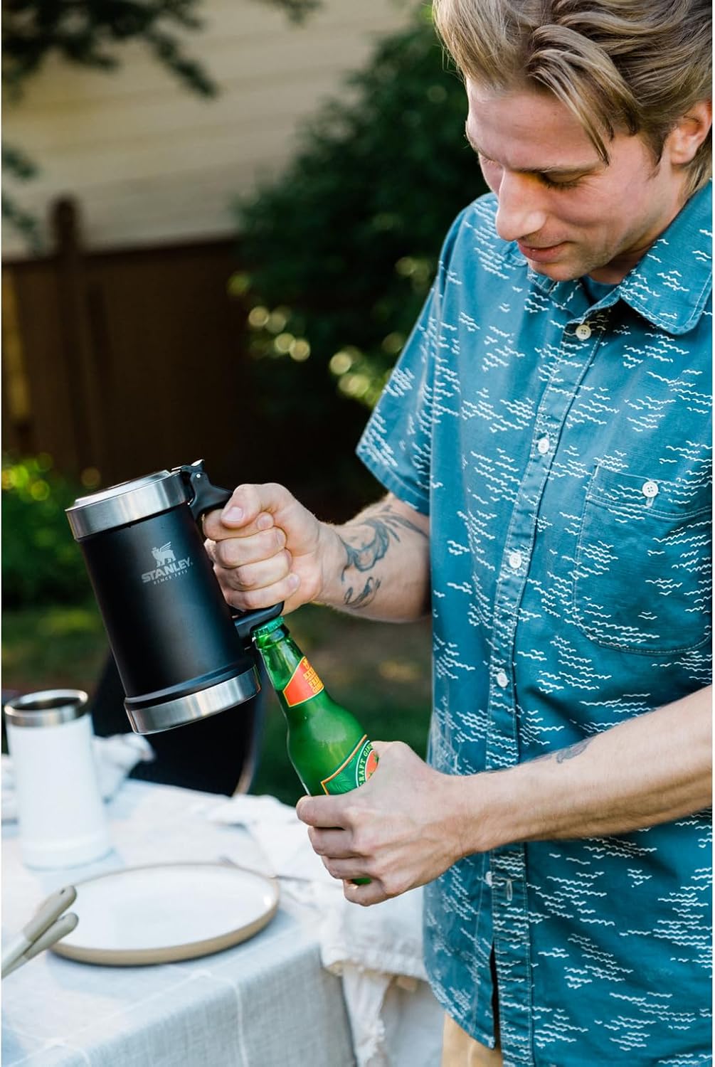 Classic Bottle Opener Beer Stein 24 Oz | Flip up Lid and Heavy Duty Handle with Built in Bottle Opener | Insulated Stainless Steel Beer Mug | Bpa-Free | Hammertone Green