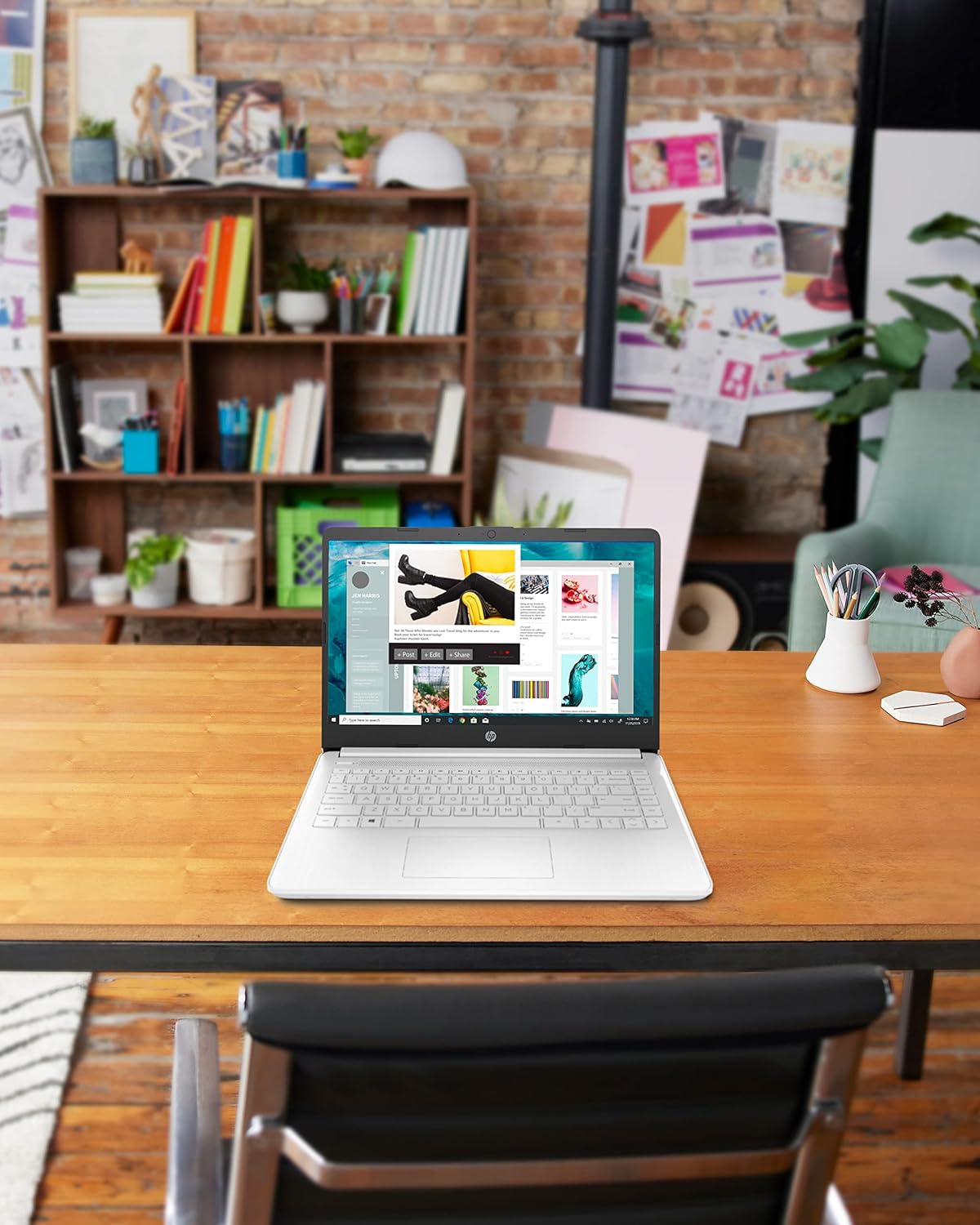 HP Computadora portátil 14, Intel Celeron N4020, 4 GB de RAM, 64 GB de almacenamiento, pantalla HD de microborde de 14 pulgadas, Windows 11 Home, delgada y portátil, gráficos 4K, un año de Microsoft