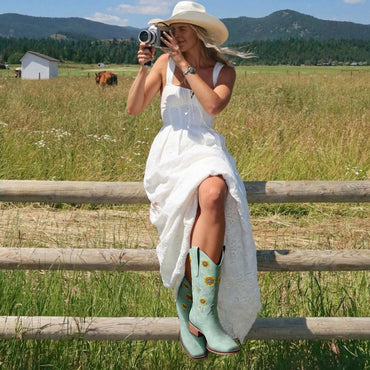 Botas vaqueras de girasol | Media pantorrilla | Bordado floral | Punta cuadrada cosida | Color: Verde