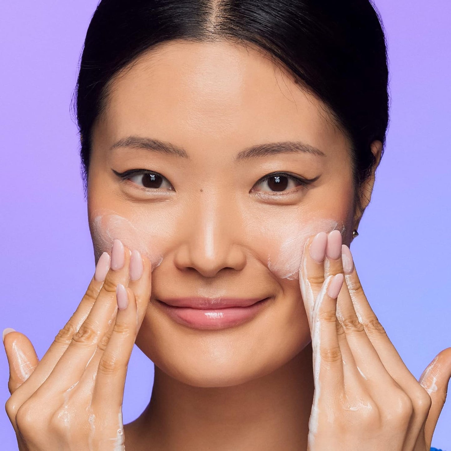 LANEIGE Espuma limpiadora de banco de agua: lavado facial hidratante y removedor de maquillaje con ácido hialurónico y enzima de papaína para una piel suave y suave