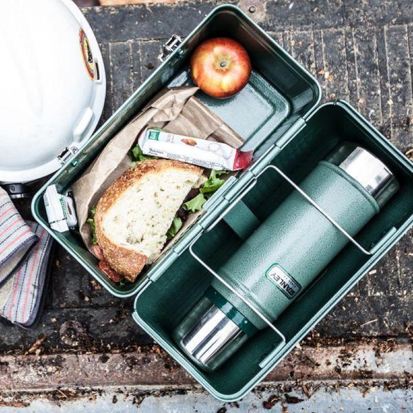 Classic Lunch Box 10 Qt | Vintage Metal Lunchbox | Durable Meal Container with Handle and Latch | Stores Food, Drinks, Thermos, Water Bottle
