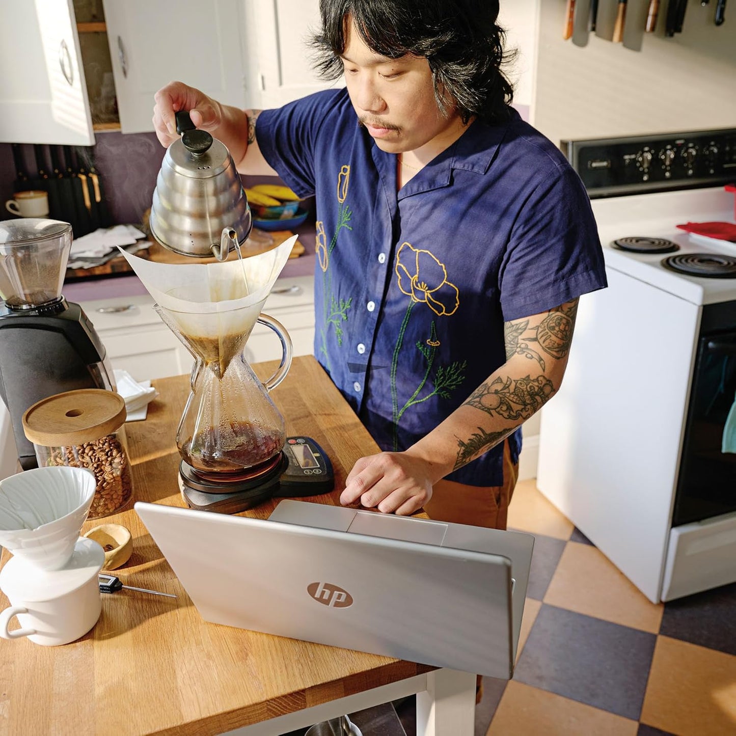 Laptop HP de 14 pulgadas | Pantalla FHD | Intel Core i7 | 16 GB de RAM + SSD de 512 GB