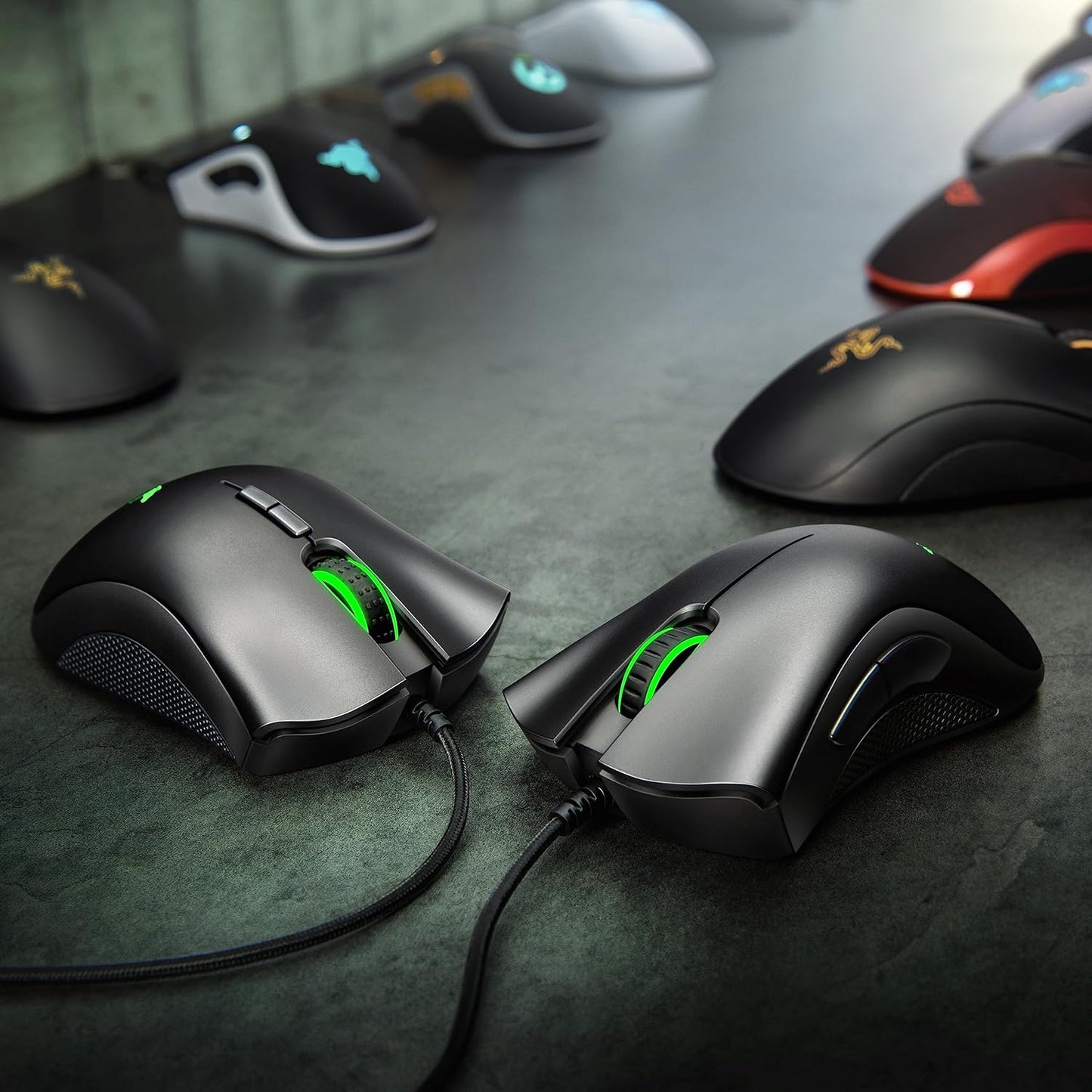 Razer DeathAdder Essential – Mouse Gamer con Sensor Óptico de 6400 DPI – Negro Clásico