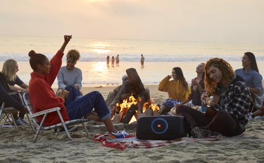 JBL PartyBox On-The-Go – Altavoz Bluetooth Portátil para Fiestas con Micrófono Inalámbrico – IPX4 – Luz LED Sincronizada
