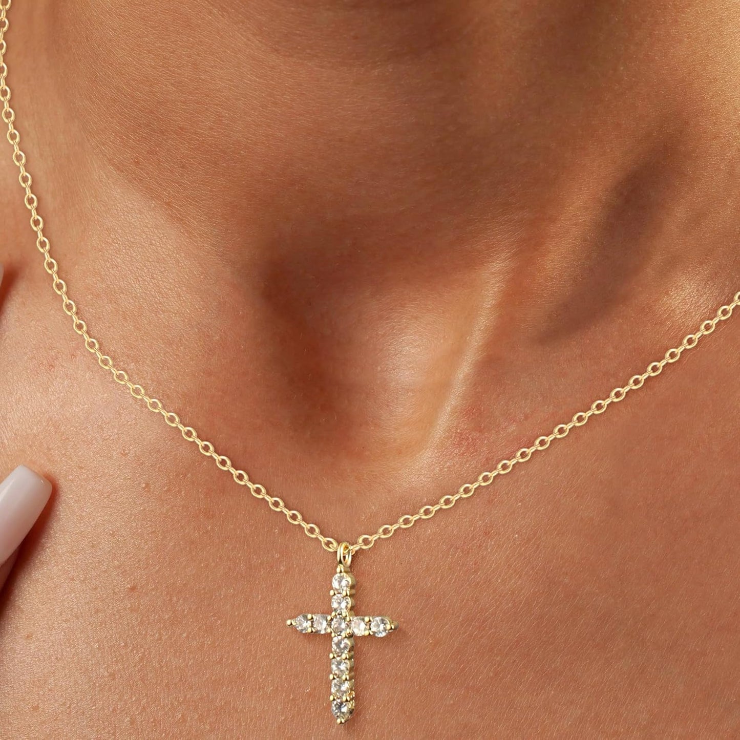 Collar Doble Cruz para Mujer – Choker con Dije de Cruz, Baño de Oro 14K / Plata Esterlina, Collar en Capas de Moda Elegante