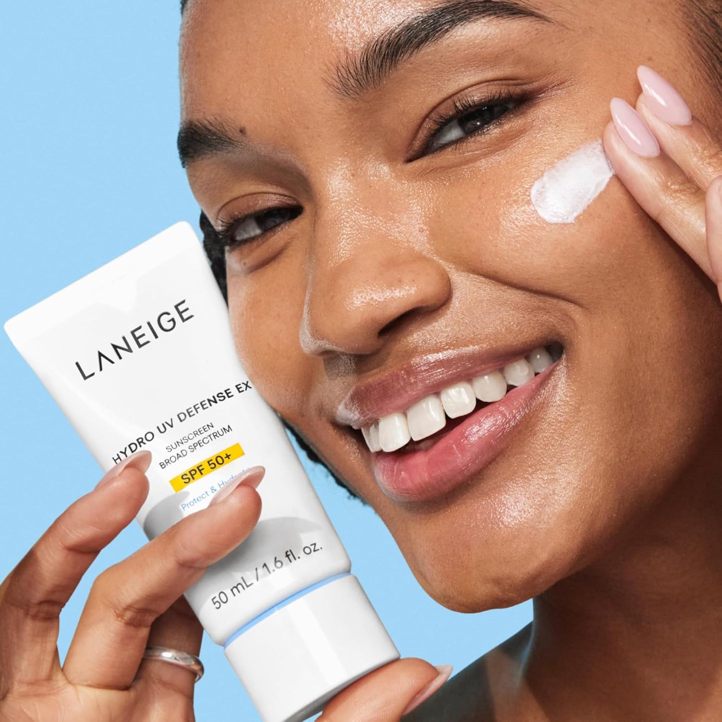 LANEIGE Protector solar Hydro UV Defense SPF 50+: hipoalergénico y dermatólogo, protección solar coreana de amplio espectro sin yeso blanco