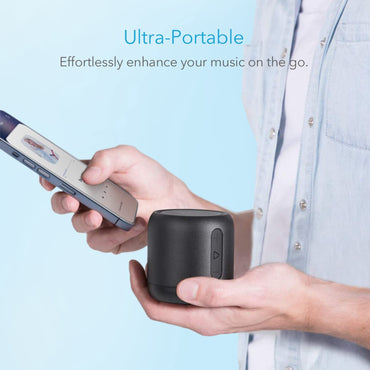 Soundcore Mini – Altavoz Bluetooth súper portátil con Radio FM, 15 h de reproducción, alcance 20 m/66 ft, graves mejorados, micrófono con cancelación de ruido (5 W)