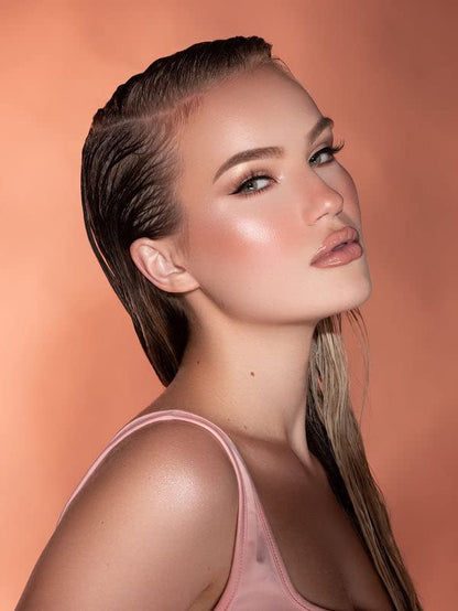 Iluminador líquido impermeable | Larga duración | Acabado brillante | Color: Vanilla Frost