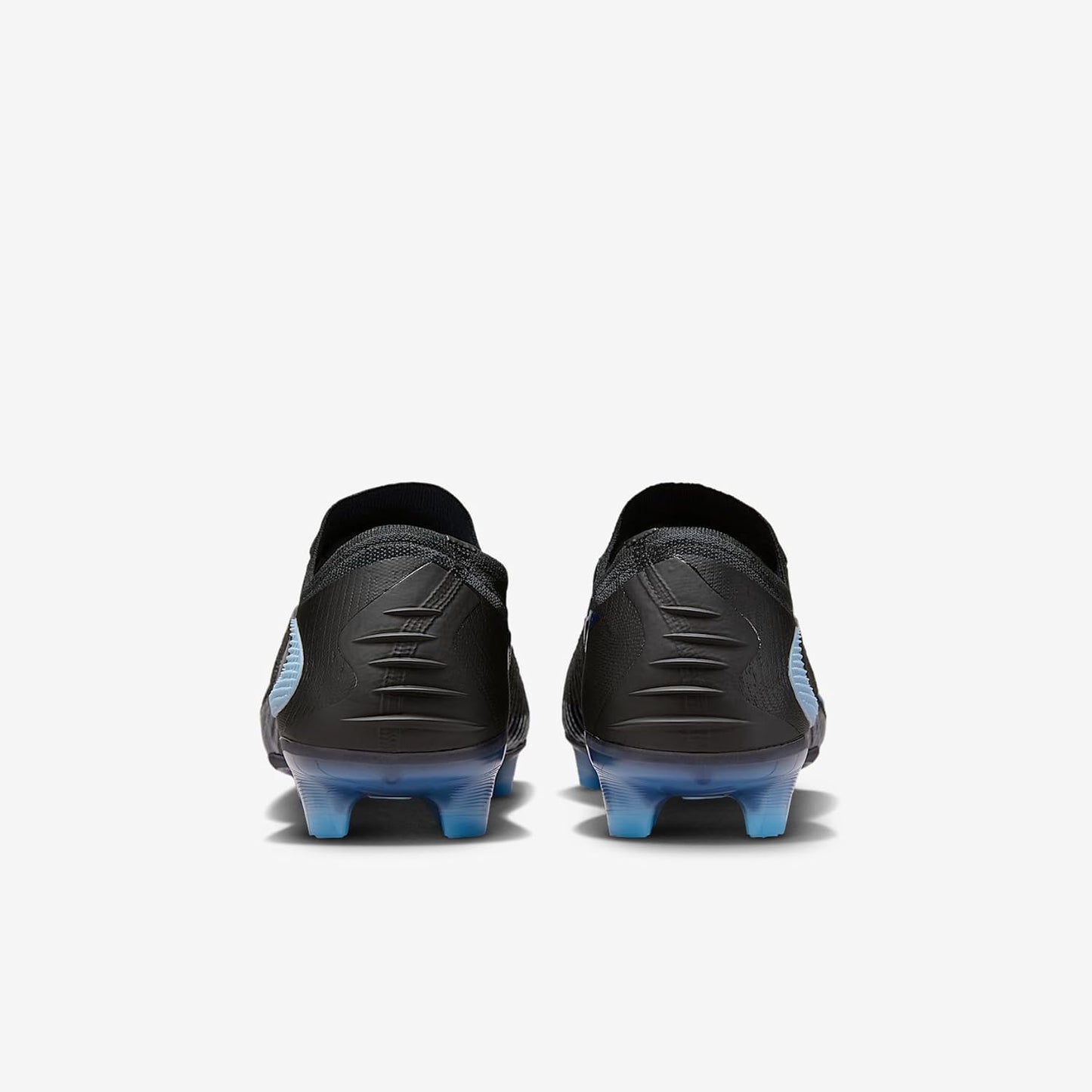 Nike Phantom 6 Low Elite | Botines de fútbol para suelo firme | Color: Negro