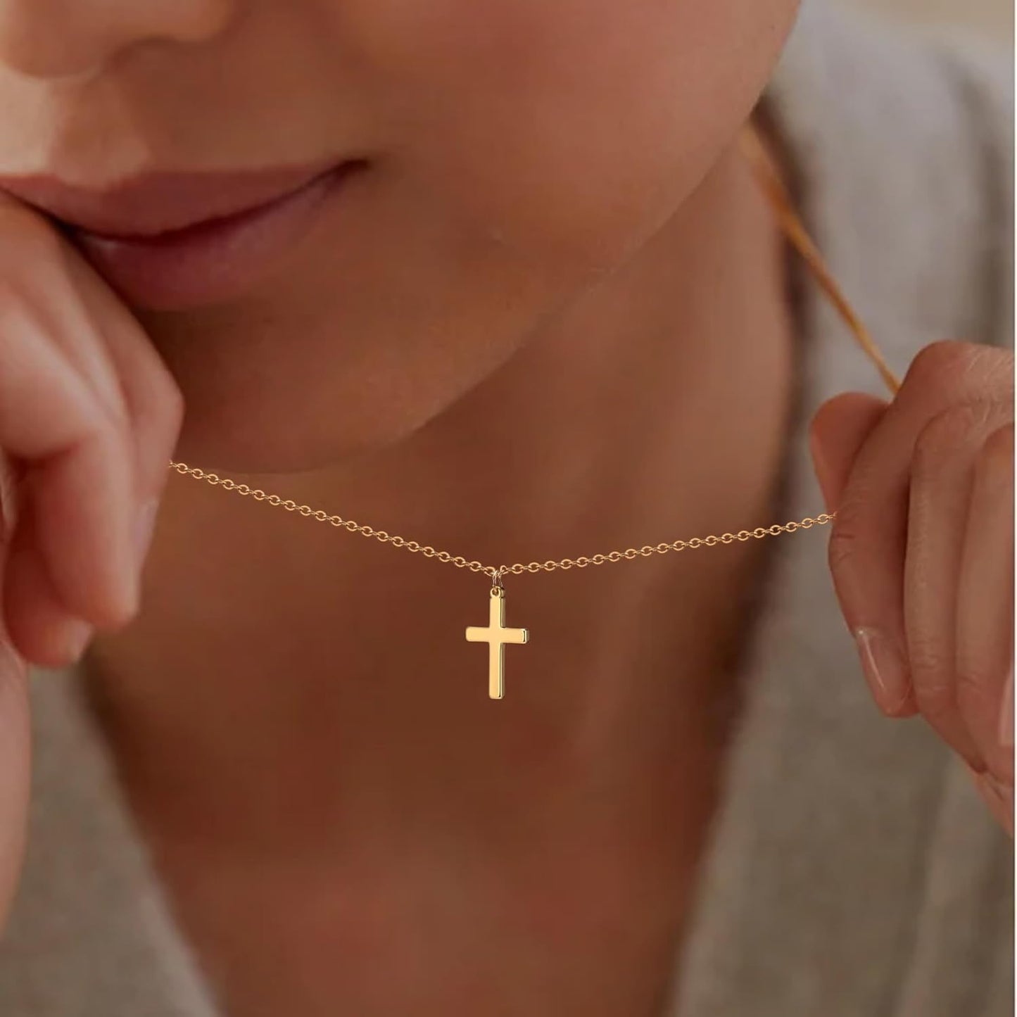 Collar Doble Cruz para Mujer, Chapado en Oro 14K/Plata de Ley, Choker con Dije de Cruz, Joyería de Moda Apilable y Elegante