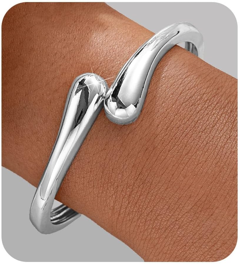 Brazalete Dorado para Mujer y Adolescentes – Pulsera Cuff Ajustable Chunky, Baño de Oro 14K, Diseño Moderno y Elegante, Regalo de Joyería