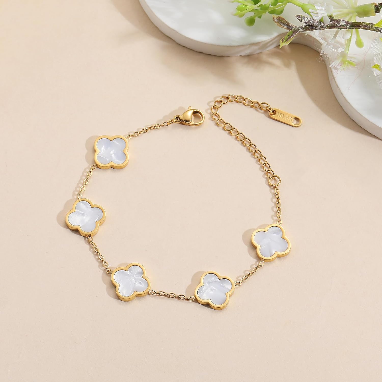Pulsera Trébol de la Suerte para Mujer | Baño de Oro 18K con Flor Cuatro Hojas Blanco/Negro/Rojo/Verde | Joyería Elegante y Moderna