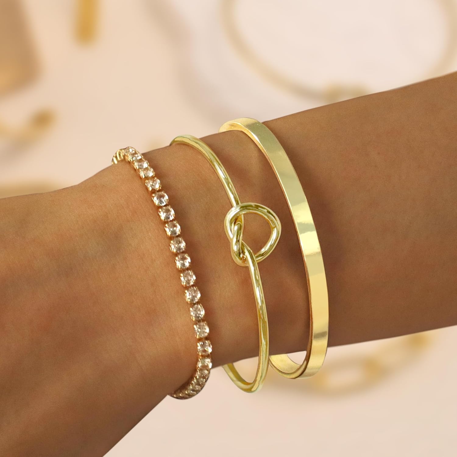 Set de Pulseras para Mujer – Brazalete Dorado Tipo Cuff con Nudo + Pulsera Tennis con Zirconias, Baño de Oro 14K, Antidesgaste, Elegante y de Moda
