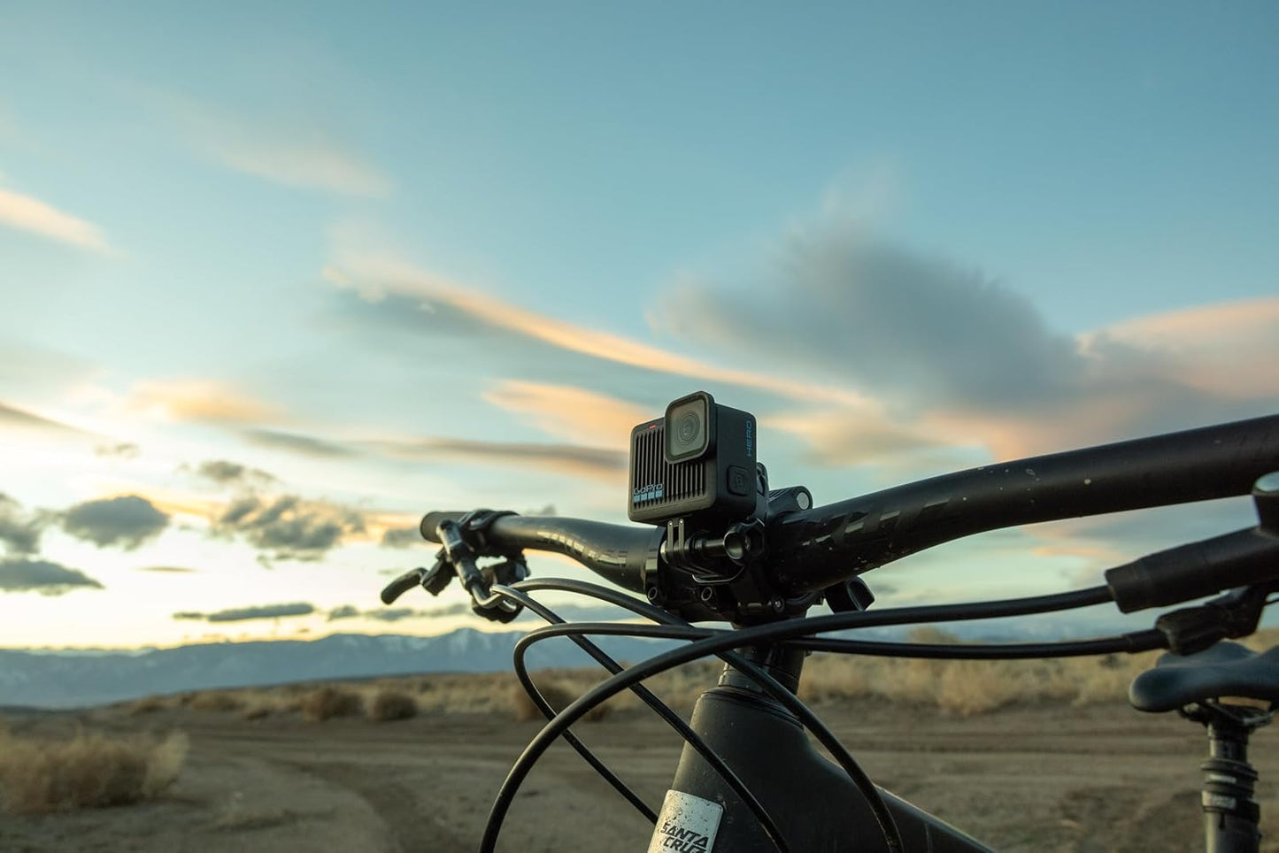 GoPro Hero – Cámara de acción compacta e impermeable con video 4K Ultra HD y fotos de 12MP