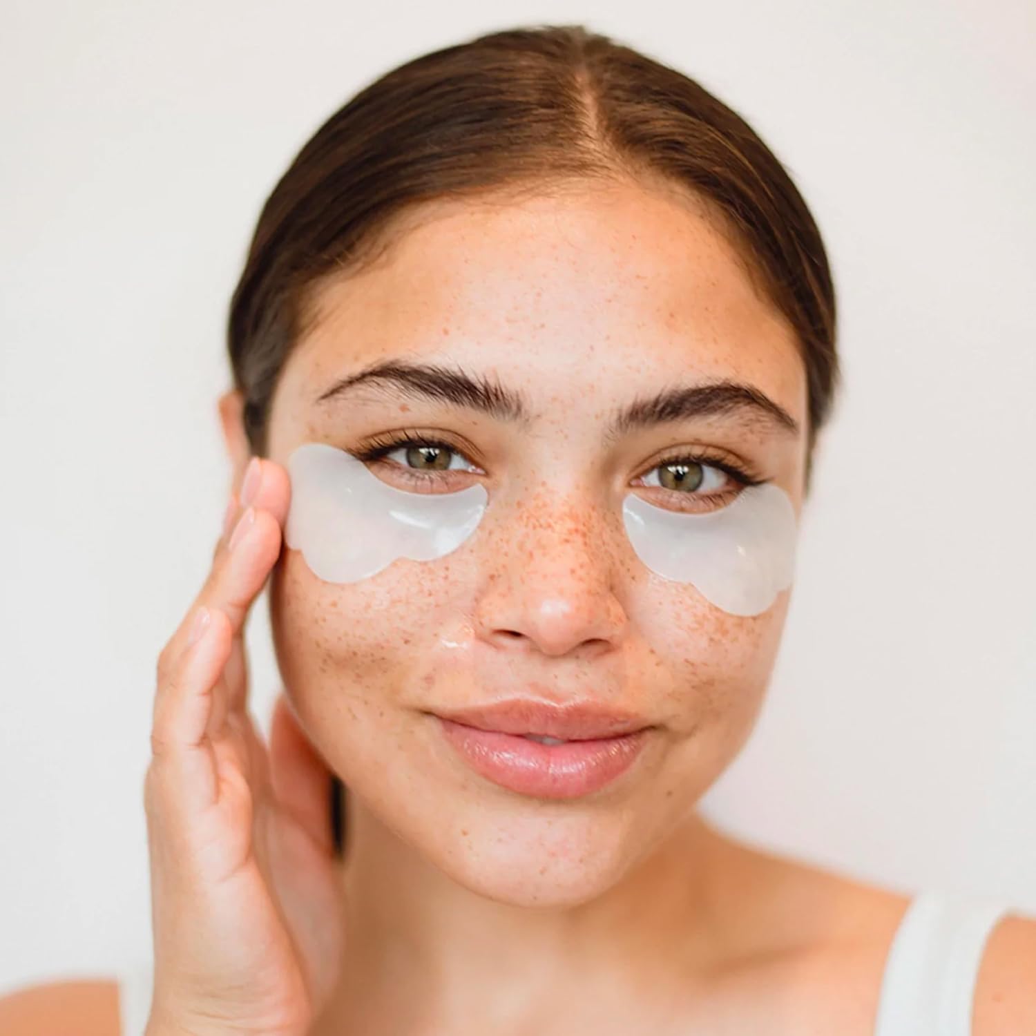 Florence by Mills Floating Under Eye Gel Pads | Parches Desinflamantes con Cafeína, Té Verde y Cactus | Hidratan y Re-energizan la Mirada – 30 Pares (60 unidades) – Veganos y Cruelty-Free