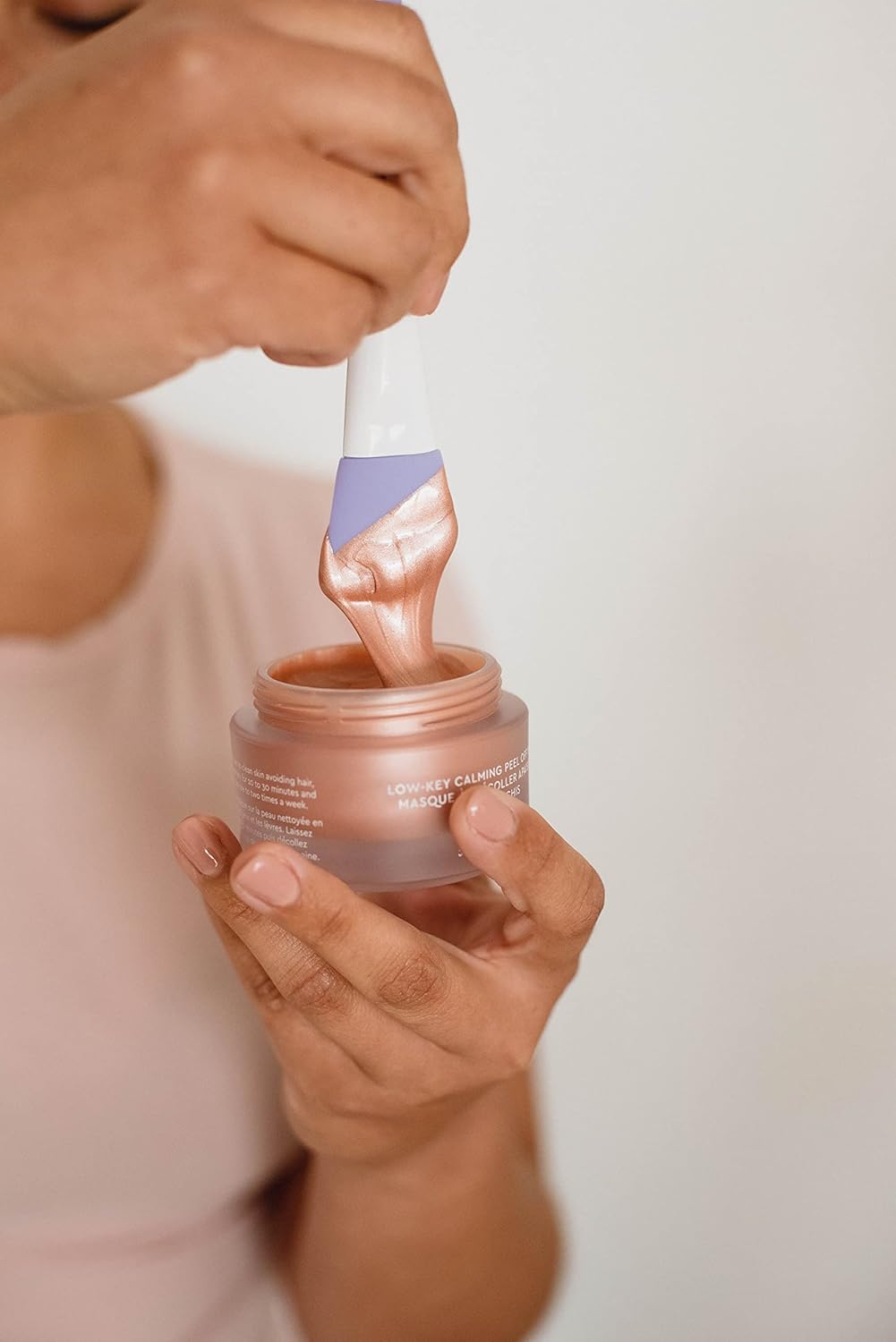 Florence by Mills Low-Key Calming Peel Off Mask | Mascarilla Calmante Peel-Off Rosa Dorada con Extracto de Lirio de Agua y Manzanilla – 50 ml