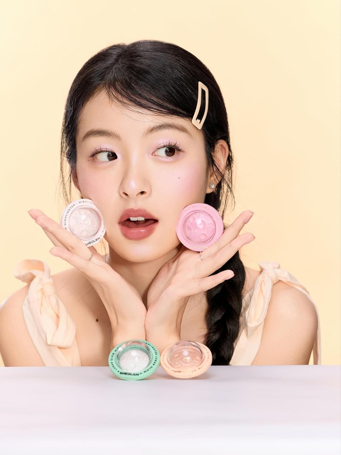 Iluminador facial Lunar Glow  | Con purpurina multicromática | Iluminador para ojos y rostro | Cremoso sedoso | Color: Galaxia de corazón