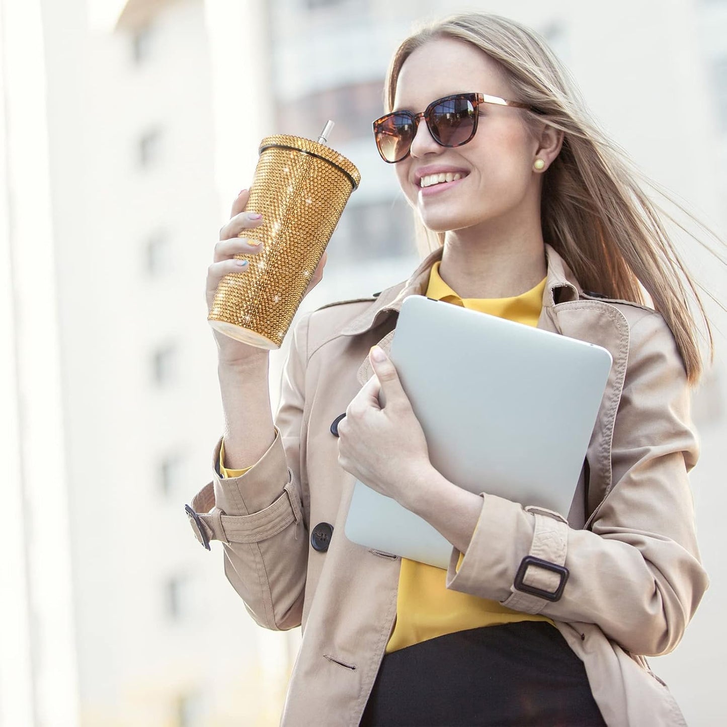 Vaso térmico con diamantes de imitación con tapa | 500 ml | Aislado de acero inoxidable con diamantes de imitación de primera calidad | Color: Dorado