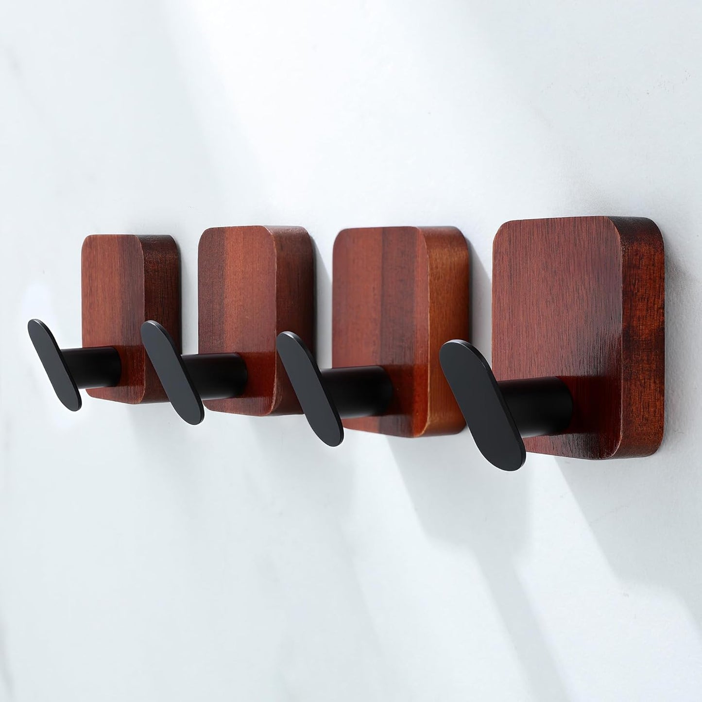 Ganchos adhesivos | Paquete de 4 ganchos de pared para toallas/abrigos | Para baño o cocina | Color: Madera