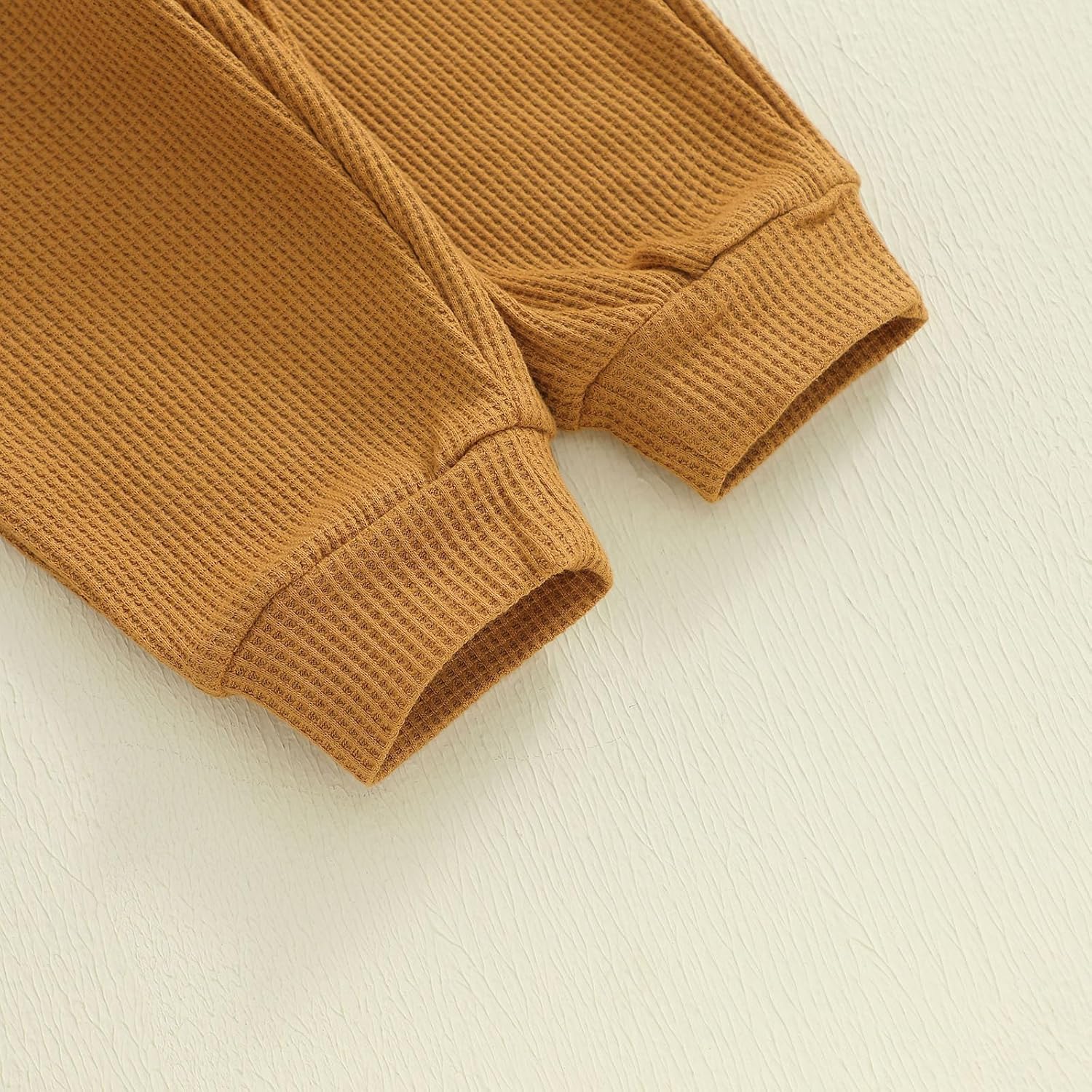 Conjunto de 2 piezas de ropa para bebé y niño, sudadera con cuello redondo con letras y pantalones casuales de otoño e invierno