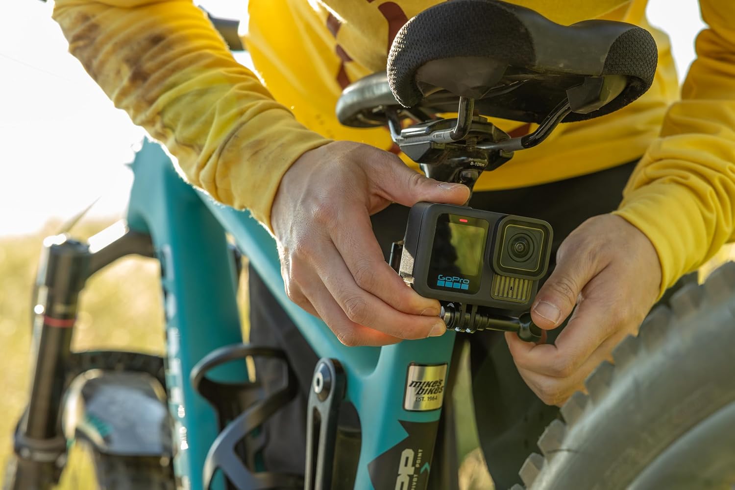 GoPro HERO13 Black – Cámara de acción impermeable 5.3K60 con lente HB-Series, fotos de 27MP, diseño ultra resistente y batería de alto rendimiento