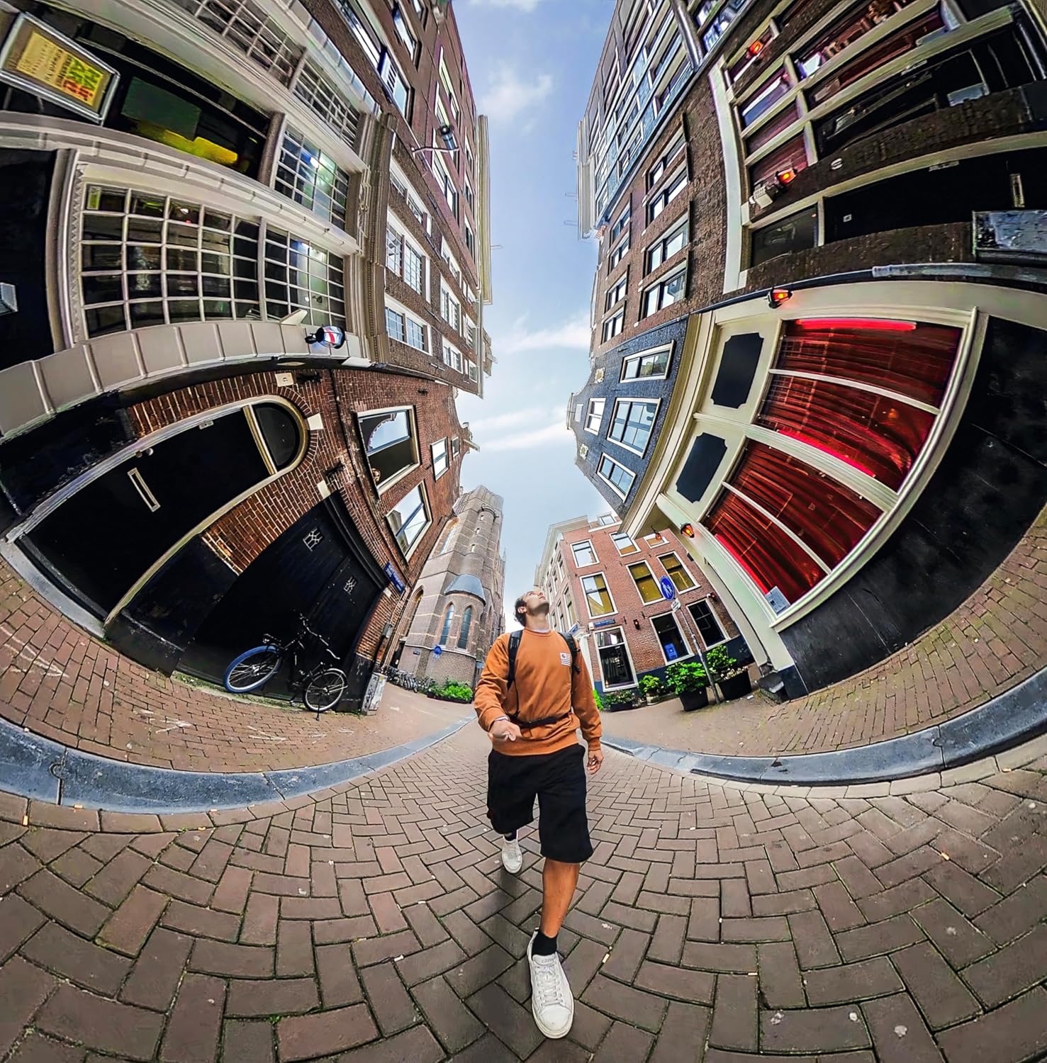 GoPro MAX – Cámara de acción 360° impermeable con pantalla táctil, video esférico 5.6K30 HD, fotos 16.6MP, transmisión en vivo 1080p y estabilización