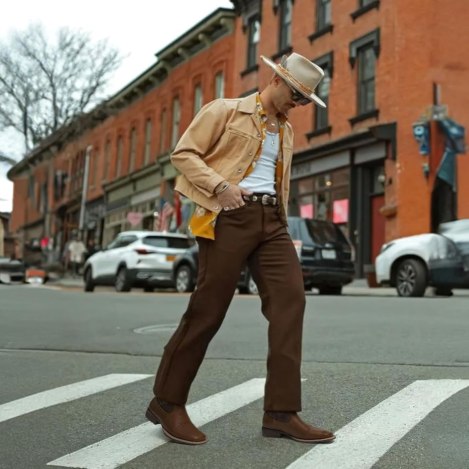 Botas vaqueras para hombre con punta cuadrada | Estilo antiguo del oeste bordado | Color: Marrón