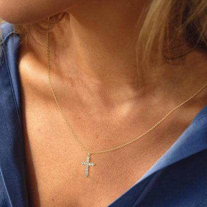 Collar Doble Cruz para Mujer – Choker con Dije de Cruz, Baño de Oro 14K / Plata Esterlina, Collar en Capas de Moda Elegante