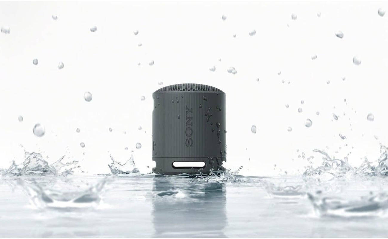 Sony SRS-XB100 – Bocina Bluetooth portátil, ultra-compacta, IP67, 16 h batería, correa versátil, manos libres (Negro)