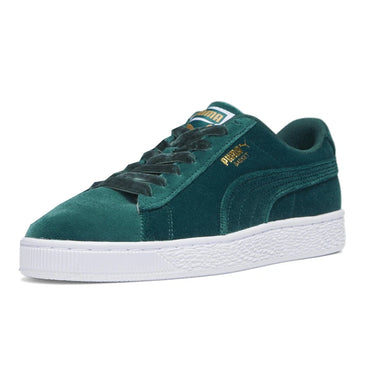 Zapatillas PUMA Basket Classic Velvet Mujer – Verde Malachite con Detalles Dorados | Sneakers Casual Inspiración Tenis